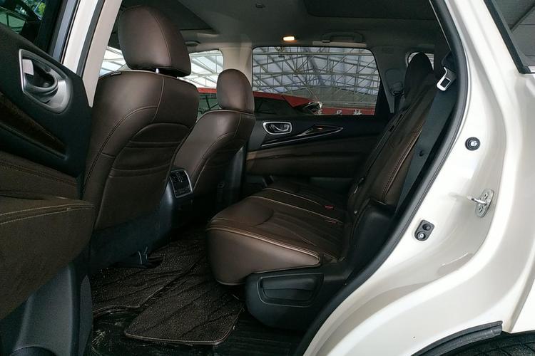 Used Infiniti QX60 2014 2.5 S/C Hybrid Two-Wheel Drive Excellence Edition Interior 1