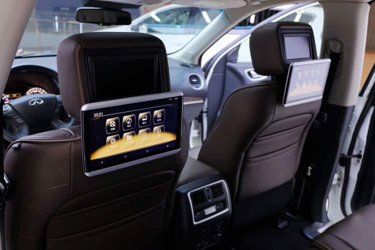 Used Infiniti QX60 2014 2.5 S/C Hybrid All-Wheel-Drive Versatile Edition Interior 12