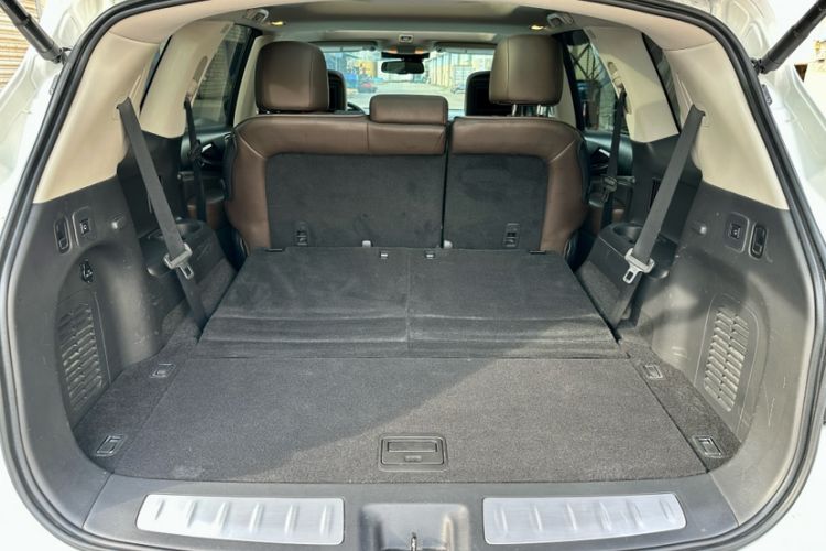 Used Infiniti QX60 2014 3.5L Four-Wheel Drive All-Terrain Version Interior 6