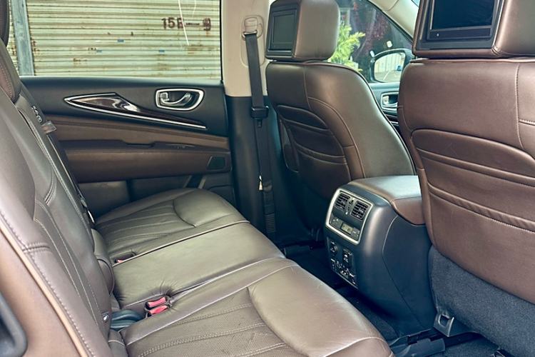 Used Infiniti QX60 2014 3.5L Four-Wheel Drive All-Terrain Version Interior 8