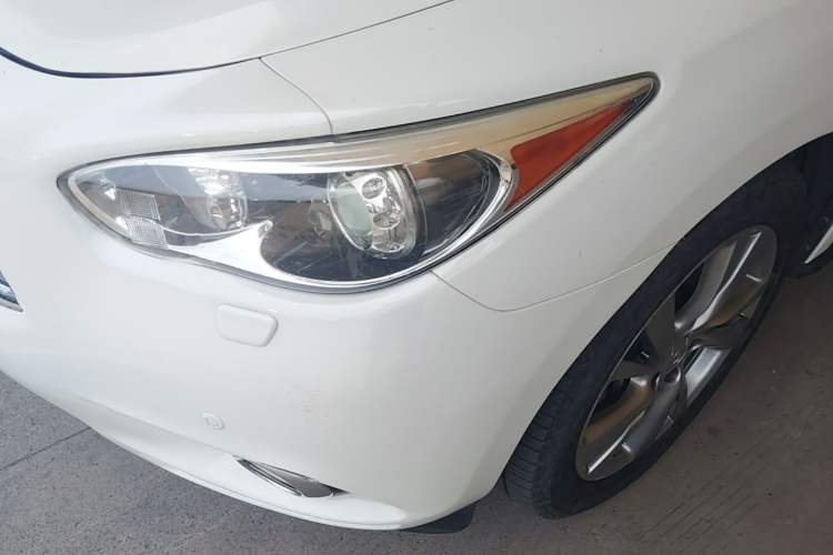 Used Infiniti QX60 2014 2.5 S/C Hybrid All-Wheel-Drive Versatile Edition Left Front Headlight