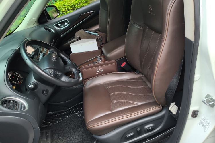 Used Infiniti QX60 2014 2.5 S/C Hybrid Two-Wheel Drive Excellence Edition Left Front Seat