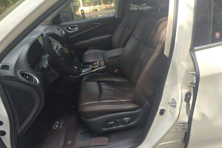 Used Infiniti QX60 2014 2.5 S/C Hybrid Two-Wheel Drive Excellence Edition Left Front Seat