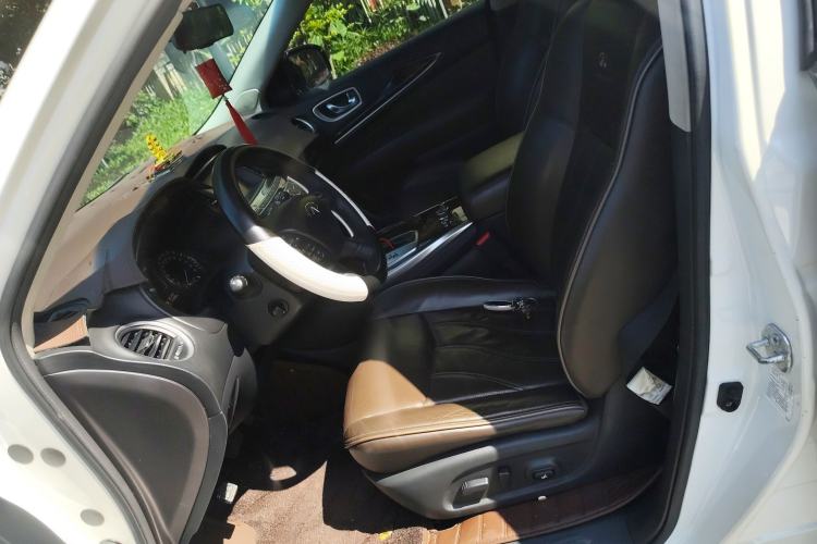 Used Infiniti QX60 2014 2.5 S/C Hybrid Two-Wheel Drive Excellence Edition Left Front Seat