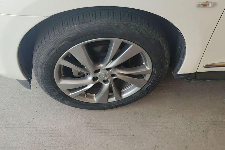 Used Infiniti QX60 2014 2.5 S/C Hybrid All-Wheel-Drive Versatile Edition Left Front Wheel Hub