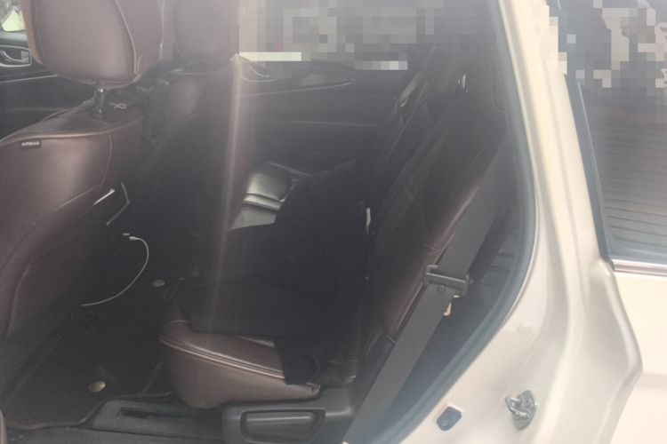 Used Infiniti QX60 2014 3.5L Two-Wheel Drive Excellence Edition Left Rear Seat