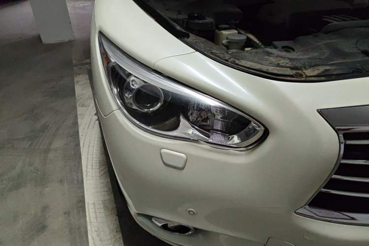 Used Infiniti QX60 2014 2.5 S/C Hybrid Two-Wheel Drive Excellence Edition Right Front Headlight