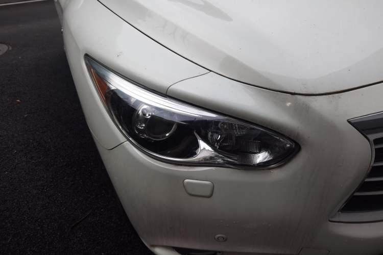 Used Infiniti QX60 2014 2.5 S/C Hybrid Two-Wheel Drive Excellence Edition Right Front Headlight