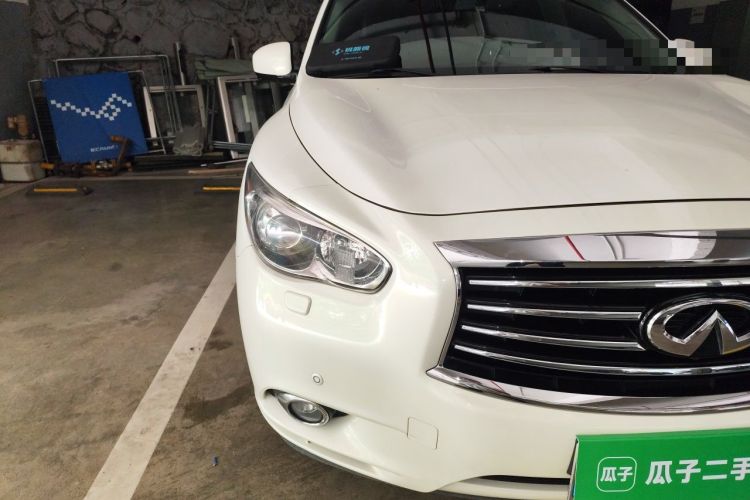 Used Infiniti QX60 2014 2.5 S/C Hybrid Two-Wheel Drive Excellence Edition Right Front Headlight