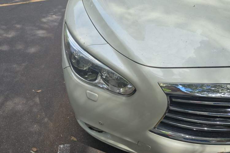 Used Infiniti QX60 2014 2.5 S/C Hybrid Two-Wheel Drive Excellence Edition Right Front Headlight