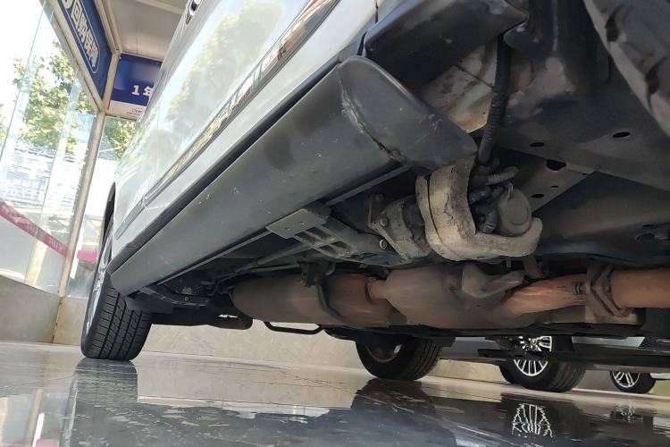 Used Infiniti QX60 2014 2.5 S/C Hybrid Two-Wheel Drive Excellence Edition Right Side Sill