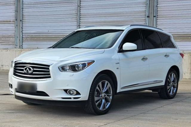 Ojetý Infiniti QX60 2014 2.5 S/C Hybrid All-Wheel-Drive Versatile Edition