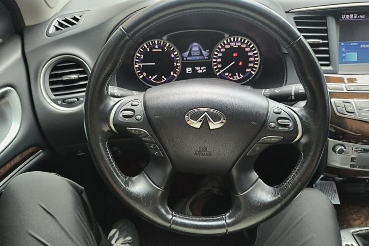 Used Infiniti QX60 2014 3.5L Four-Wheel Drive All-Terrain Version Steering Wheel