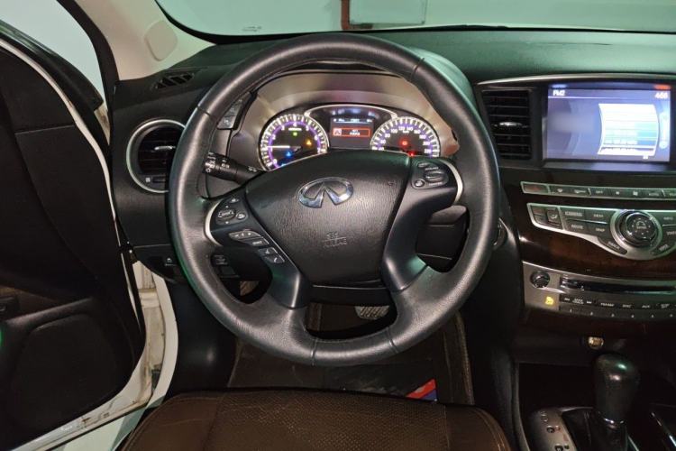 Used Infiniti QX60 2014 2.5 S/C Hybrid Two-Wheel Drive Excellence Edition Steering Wheel
