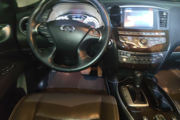 Used Infiniti QX60 2014 2.5 S/C Hybrid Two-Wheel Drive Excellence Edition Steering Wheel