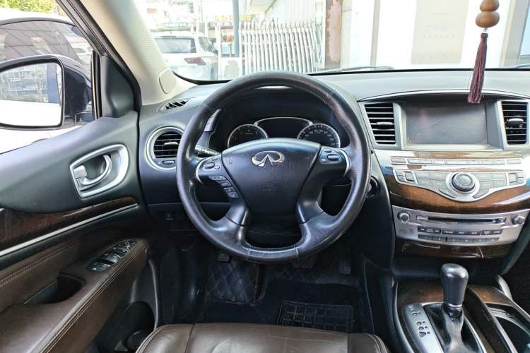 Used Infiniti QX60 2014 3.5L Two-Wheel Drive Excellence Edition Steering Wheel