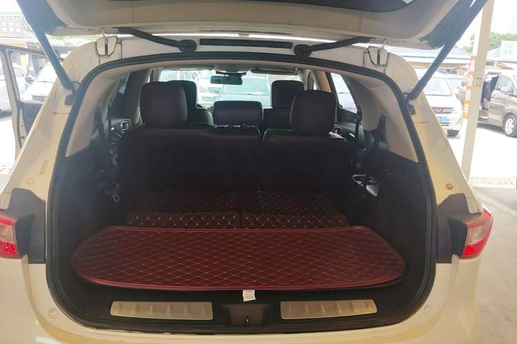 Used Infiniti QX60 2014 2.5 S/C Hybrid All-Wheel-Drive Versatile Edition Trunk