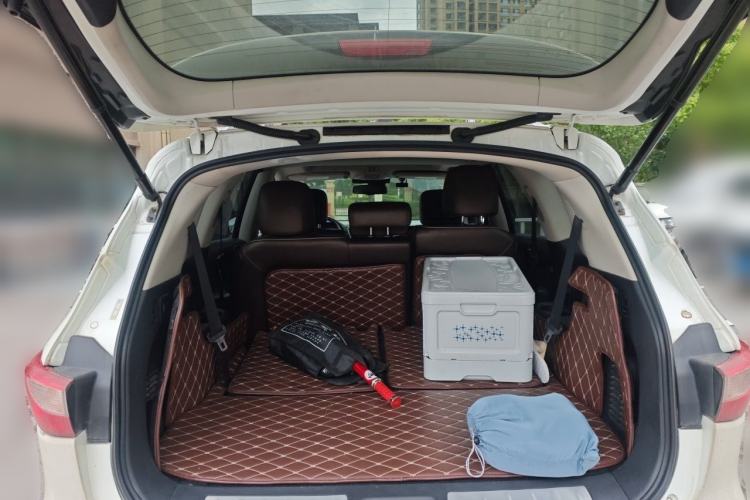 Used Infiniti QX60 2014 3.5L Four-Wheel Drive All-Terrain Version Trunk