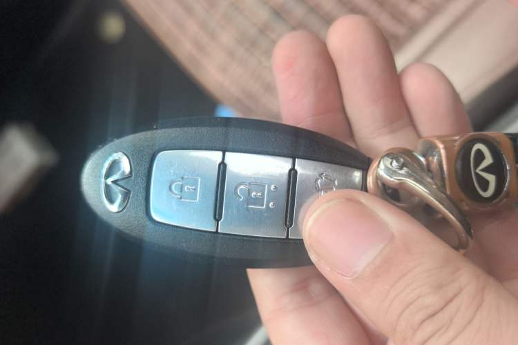Used Infiniti QX60 2014 3.5L Two-Wheel Drive Excellence Edition Vehicle Key