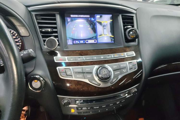 Used Infiniti QX60 2016 2.5 S/C Hybrid Two-Wheel-Drive Excellence Edition China V Standard Audio And AC Panel