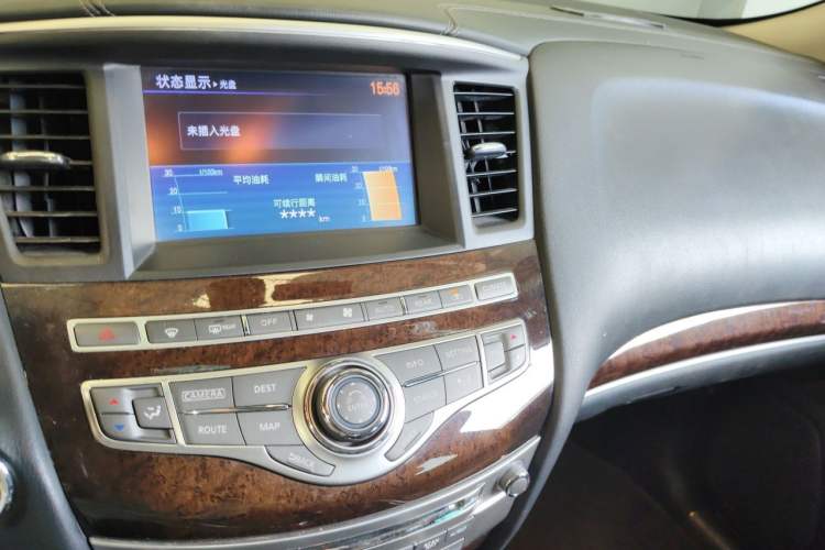 Used Infiniti QX60 2016 2.5 S/C Hybrid Two-Wheel-Drive Excellence Edition China V Standard Audio And AC Panel