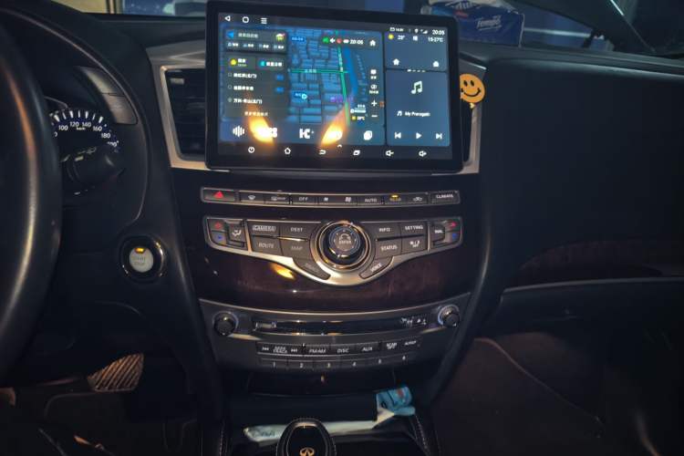 Used Infiniti QX60 2016 2.5 S/C Hybrid Two-Wheel-Drive Excellence Edition China V Standard Audio And AC Panel