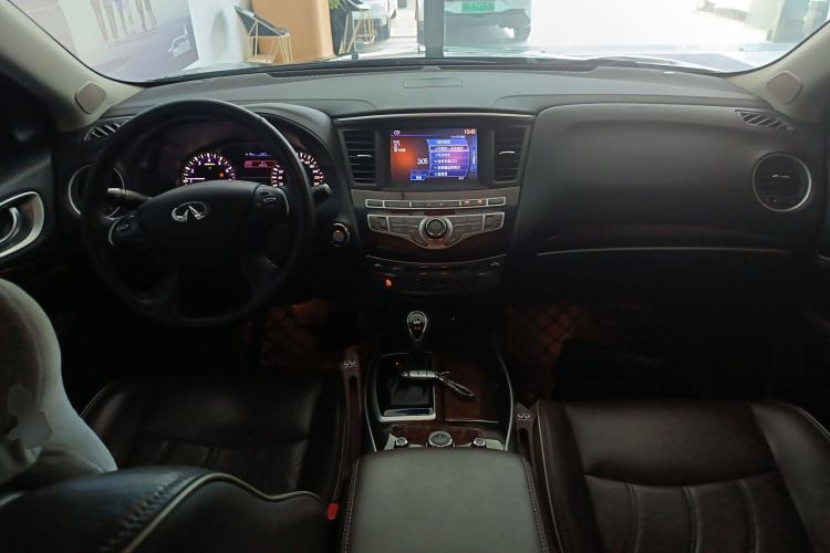 Used Infiniti QX60 2016 2.5 S/C Hybrid Two-Wheel-Drive Excellence Edition China V Standard Center Console