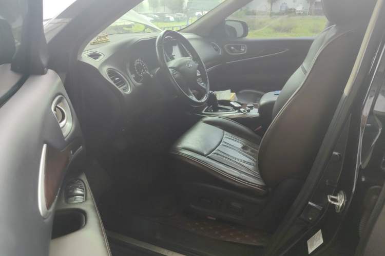Used Infiniti QX60 2016 2.5 S/C Hybrid Four-Wheel Drive All-Terrain Version China V Emission Standard Driver Seat