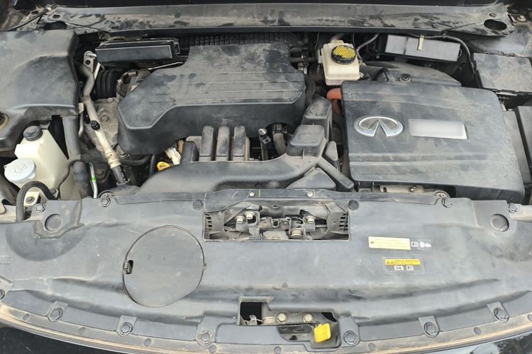 Used Infiniti QX60 2016 2.5 S/C Hybrid Two-Wheel-Drive Excellence Edition China V Standard Engine Bay