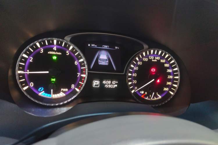 Used Infiniti QX60 2016 2.5 S/C Hybrid Two-Wheel-Drive Excellence Edition China V Standard Instrument Cluster