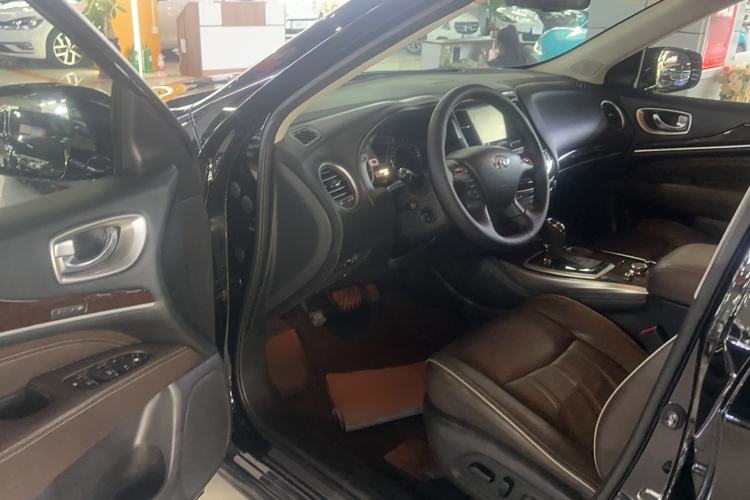 Used Infiniti QX60 2016 2.5 S/C Hybrid Two-Wheel-Drive Excellence Edition China V Standard Interior 2