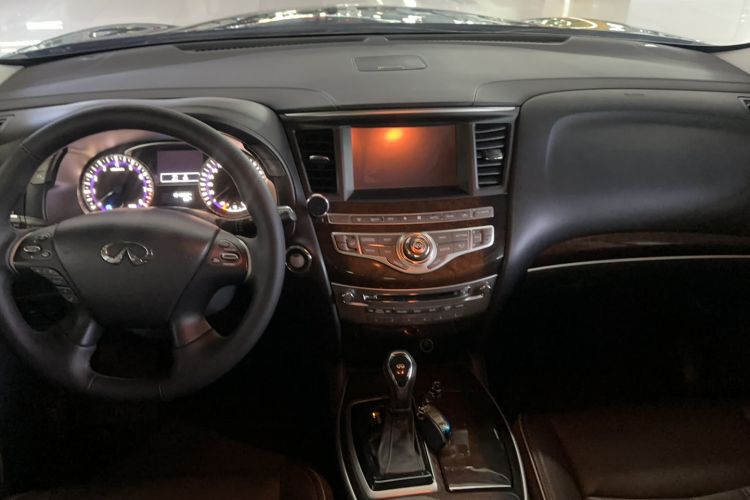Used Infiniti QX60 2016 2.5 S/C Hybrid Two-Wheel-Drive Excellence Edition China V Standard Interior 3