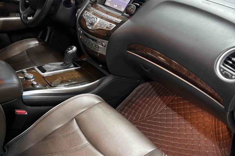 Used Infiniti QX60 2016 2.5 S/C Hybrid Two-Wheel-Drive Excellence Edition China V Standard Interior 4