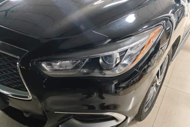 Used Infiniti QX60 2016 2.5 S/C Hybrid Four-Wheel Drive All-Terrain Version China V Emission Standard Left Front Headlight