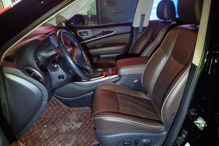 Used Infiniti QX60 2016 2.5 S/C Hybrid Two-Wheel-Drive Excellence Edition China V Standard Left Front Seat