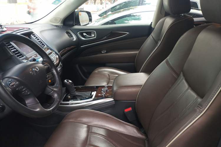 Used Infiniti QX60 2016 2.5 S/C Hybrid Two-Wheel-Drive Excellence Edition China V Standard Left Front Seat