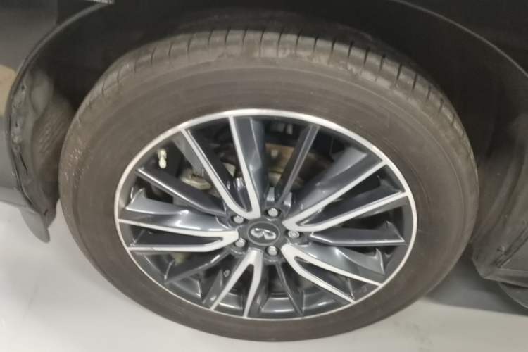 Used Infiniti QX60 2016 2.5 S/C Hybrid Two-Wheel-Drive Excellence Edition China V Standard Left Front Wheel Hub