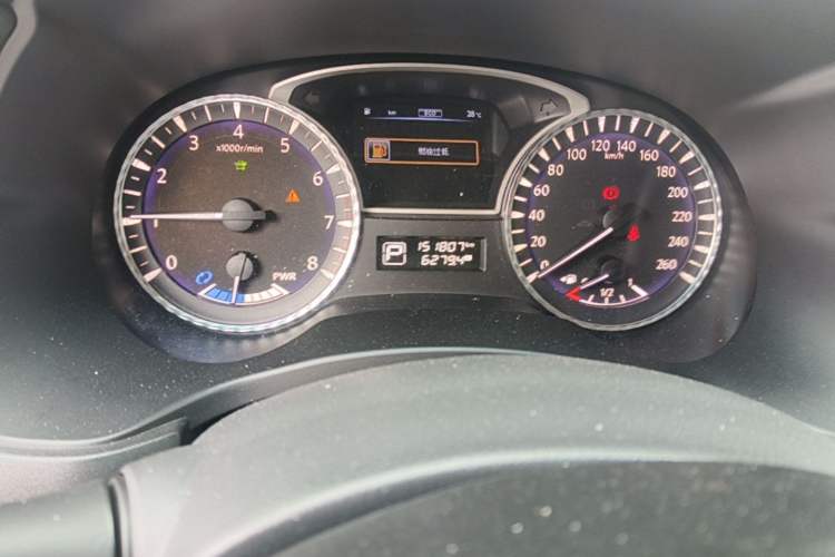 Used Infiniti QX60 2016 2.5 S/C Hybrid Two-Wheel-Drive Excellence Edition China V Standard Odometer Close Up