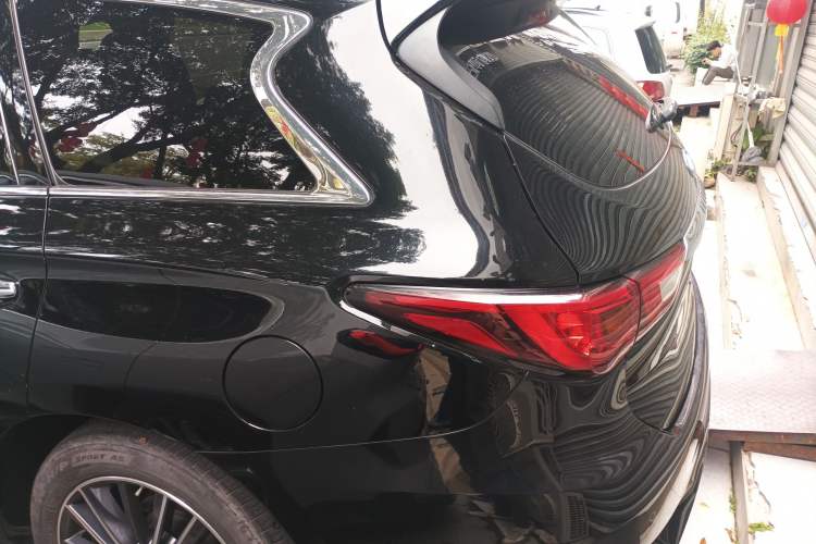 Used Infiniti QX60 2016 2.5 S/C Hybrid Two-Wheel-Drive Excellence Edition China V Standard Rear Left 45 Deg
