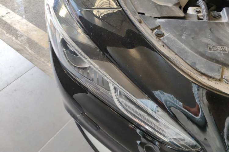 Used Infiniti QX60 2016 2.5 S/C Hybrid Two-Wheel-Drive Excellence Edition China V Standard Right Front Headlight