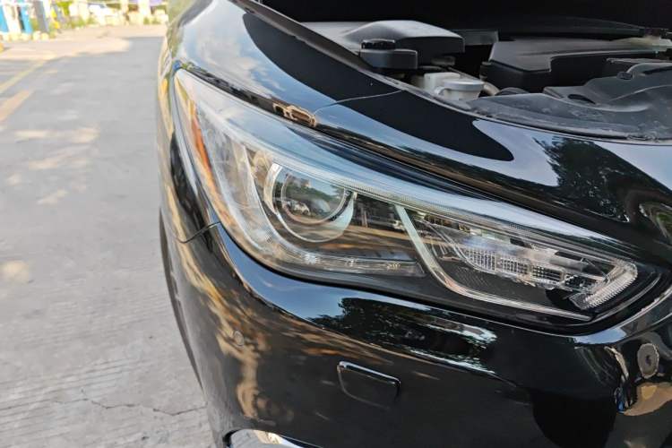 Used Infiniti QX60 2016 2.5 S/C Hybrid Two-Wheel-Drive Excellence Edition China V Standard Right Front Headlight