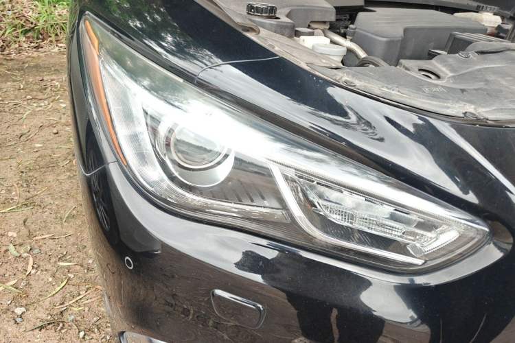 Used Infiniti QX60 2016 2.5 S/C Hybrid Four-Wheel Drive All-Terrain Version China V Emission Standard Right Front Headlight