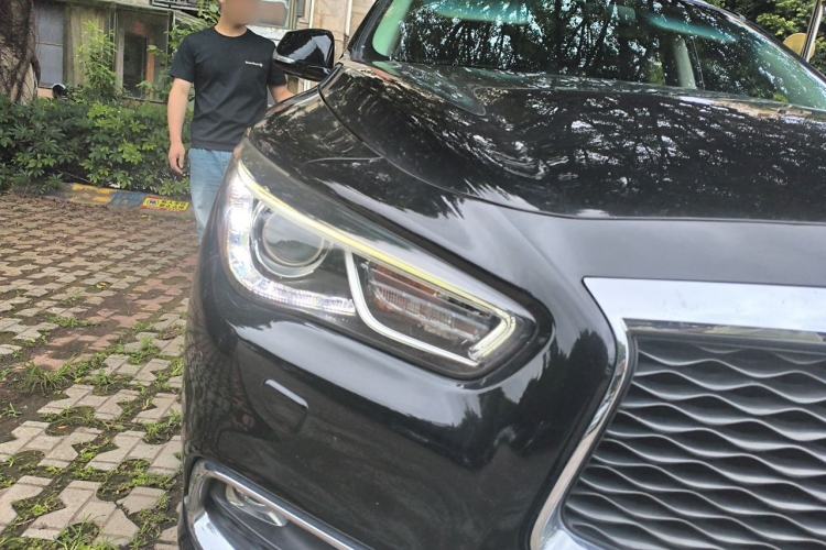 Used Infiniti QX60 2016 2.5 S/C Hybrid Two-Wheel-Drive Excellence Edition China V Standard Right Front Headlight