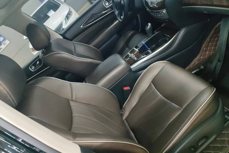 Used Infiniti QX60 2016 2.5 S/C Hybrid Two-Wheel-Drive Excellence Edition China V Standard Right Front Seat