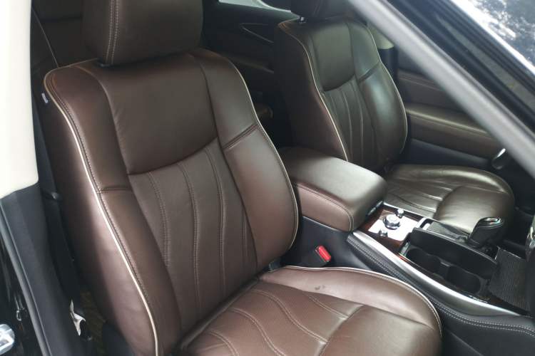 Used Infiniti QX60 2016 2.5 S/C Hybrid Two-Wheel-Drive Excellence Edition China V Standard Right Front Seat