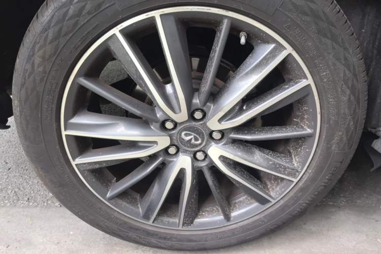 Used Infiniti QX60 2016 2.5 S/C Hybrid Two-Wheel-Drive Excellence Edition China V Standard Right Front Wheel Hub
