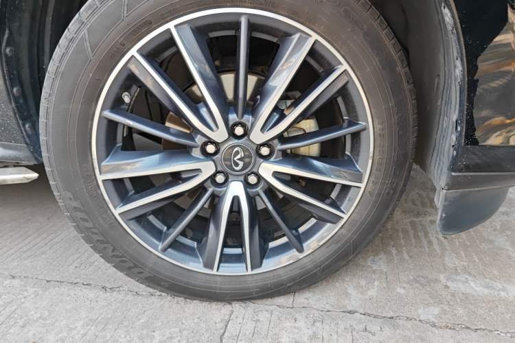 Used Infiniti QX60 2016 2.5 S/C Hybrid Two-Wheel-Drive Excellence Edition China V Standard Right Front Wheel Hub