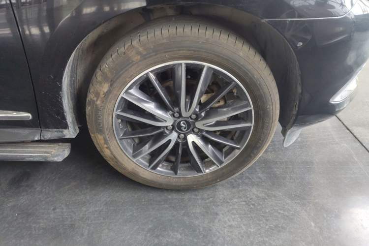 Used Infiniti QX60 2016 2.5 S/C Hybrid Two-Wheel-Drive Excellence Edition China V Standard Right Front Wheel Hub