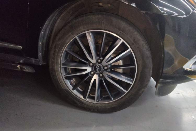 Used Infiniti QX60 2016 2.5 S/C Hybrid Two-Wheel-Drive Excellence Edition China V Standard Right Front Wheel Hub
