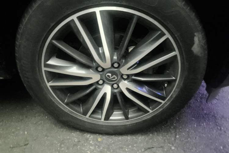 Used Infiniti QX60 2016 2.5 S/C Hybrid Two-Wheel-Drive Excellence Edition China V Standard Right Front Wheel Hub